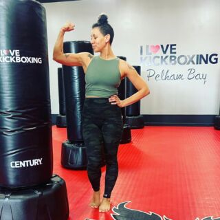 After class flex. This month I hit my “goal” weight and for the first time since before Norrin was born, I’m wearing a size 6 jean. Does it feel good? Yes. It does. But what feels even better is that I feel strong. Stronger than I’ve ever felt in my entire life. Thanks for an amazing class @freelikeoj_allday & @tiabrooks_0106 for always offering to take a picture.